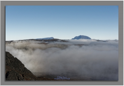 Le piton de la Fournaise
Le Piton des Neiges point culminant de la Réunion (3070 m )
Mots-clés: piton des neiges la réunion piton de la fournaise mer de nuages photos